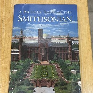Smithsonian Picture Tour Book